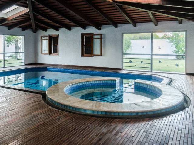 PISCINA CLIMATIZADA 